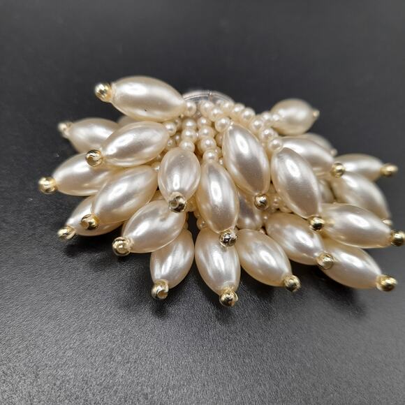 Vintage Faux Pearl Waterfall Clip-on Earrings, 2 1/2", Lucite Beads - Picture 7 of 10